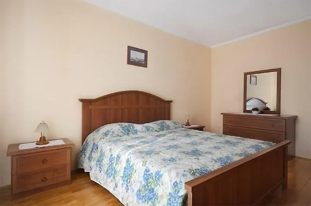 Apartments Milan 罗维尼 克罗地亚